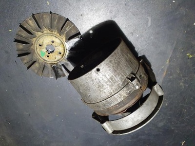 TRABANT WARETBURG ALTERNATOR DDR NIEKONPLETNY