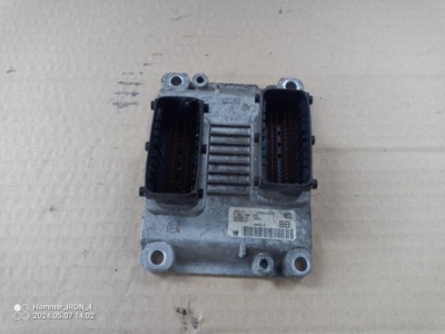 Opel бортовий комп'ютер блок керування двигуна 55558787 фото №1