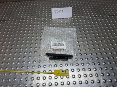 Молдинг скло двері перед ліва toyota ch r 16- 75752-f4010 фото №1