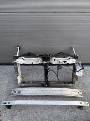 Pas передний усилитель балка toyota c-hr оригинал фото №1