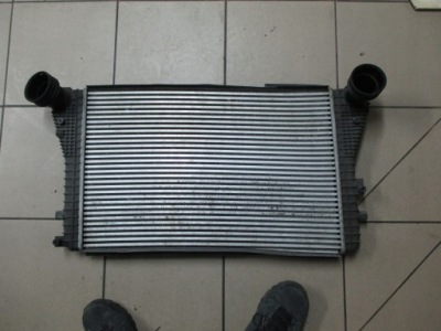 Vw skoda audi интеркулер 1k0145803l фото №1
