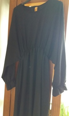 Sukienka z "krepy, muślinu" czarna Italy