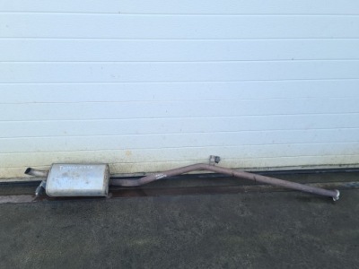 Renault twingo ii 1.5 dci труба вихлопна гасник 8200386236 фото №1