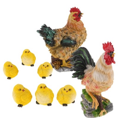 Realistyczne realistyczne pisklę, kura, zwierzęta na zewnątrz