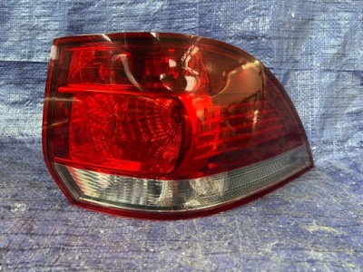 Vw golf v kombi правая задняя лампа фото №1