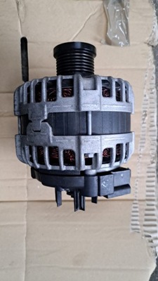 Renault kangoo iv 1.3 tce генератор 231001993r фото №1