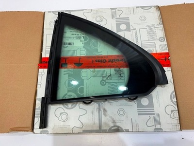 Mercedes w205 стекло треугольник левый задняя a2057300055 фото №1