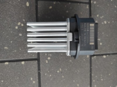 Резистор резистор вентилятор mercedes 5hl00894115 фото №1