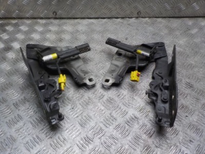 Jaguar xe x760 петля капот правий фото №1