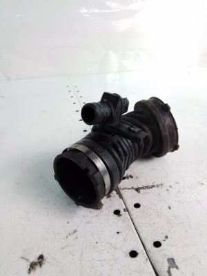 M6 труба клапан повітря opel astra j 2.0cdti 55580574 фото №1