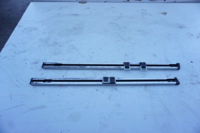 Молдинг напрямна багажника toyota avensis t27 kombi фото №1