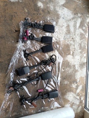 S-max galaxy mk3 06-14 год пряжка клипса поперечина левый  правый  перед фото №1