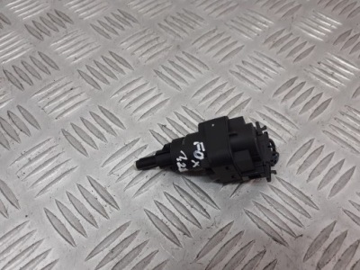 Датчик света стоп стоп-сигнал vw fox 32866624 фото №1