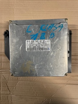 Бортовий комп'ютер блок керування двигуна mercedes a0285454232 фото №1