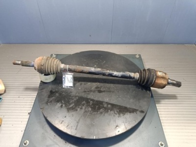 Tesla motors model s 380km приводной вал правая задний фото №1