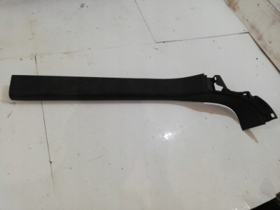 Audi tt 8j молдинг порог правая 8j0853906b фото №1