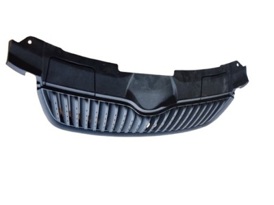 Решітка радіатора решітка радіатора skoda fabia ii 2 фото №1