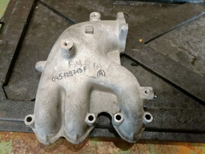 Volkswagen оригінальний номер 045129713f колектор всмоктуючий фото №1