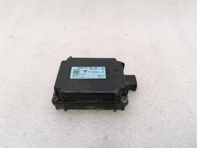 Tesla model x 75d homelink module 1020147-00b ecu фото №1