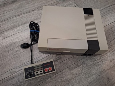 KONSOLA NINTENDO NES + PAD CZYTAJ OPIS !!!