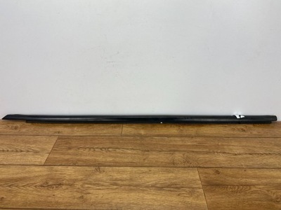 Молдинг уплотнитель dodge challenger 2015+ фото №1