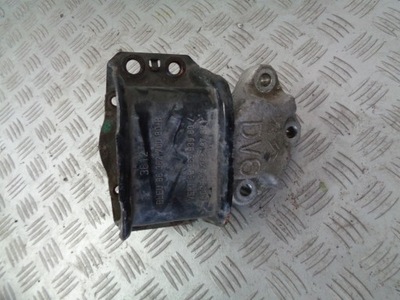 Peugeot 308 t7 кронштейн подушка двигателя фото №1