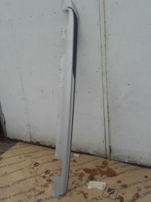 Volvo s60 v60 cross country молдинг поріг права 31463238 фото №1