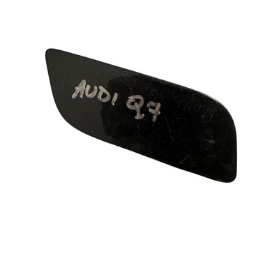 Audi q7 ii заглушка розпилювача права фото №1