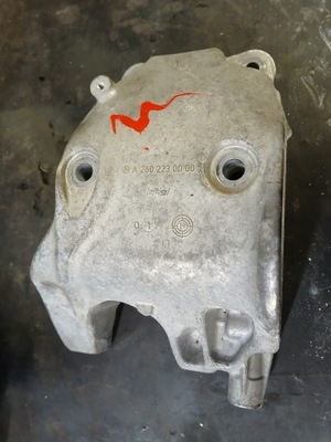 Підпора піввісь mercedes a 35 amg 2,0 a2602230000 фото №1