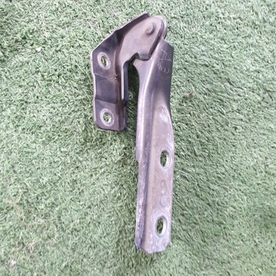 Петля капот правый audi a3 8p 8p0823302 фото №1