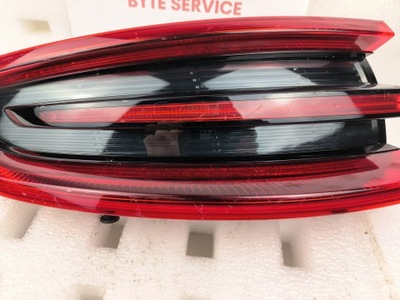 PORSCHE MACAN LAMPA LEWA TYŁ 95B945095M