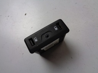 Роз'єм aux usb renault talisman 2015- фото №1