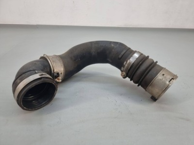 Jaguar f-pace 2021 патрубок / труба інтеркулер фото №1