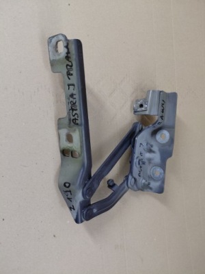 Opel astra j iv петля капот правый 20879203 z190 фото №1