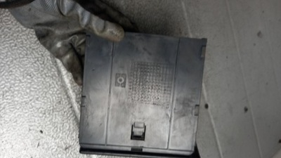 Пепельница peugeot partner 99r фото №1