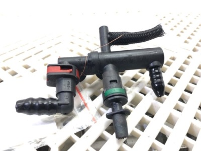 Распределитель топлива ford focus iv 1.5 120km молдинг топливо фото №1