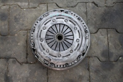 Сцепление колесо двухмассовый peugeot 307 1.6 hdi фото №1