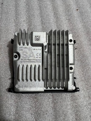 Suzuki swift v az камера радар rok 2018 33991-52r04 фото №1