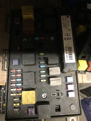 Коробка предохранителей opel 13206754 hb фото №1