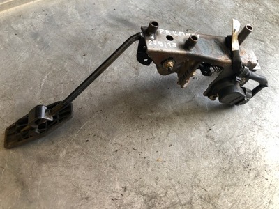 Потенціометр, педаль газу mazda premacy 2.0d фото №1