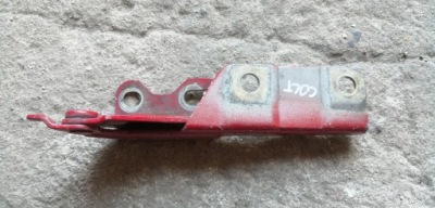 Mitsubishi colt 04-08 петля капот правий фото №1