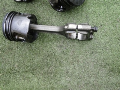 Opel insignia a 2.0 cdti 16v поршень + шатун фото №1