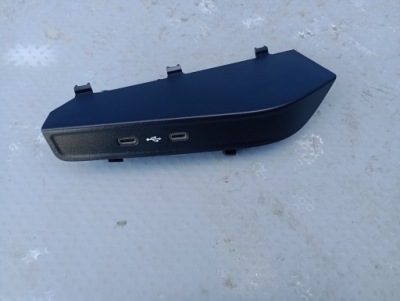 Skoda kamiq разъём usb-c 6570357363 фото №1
