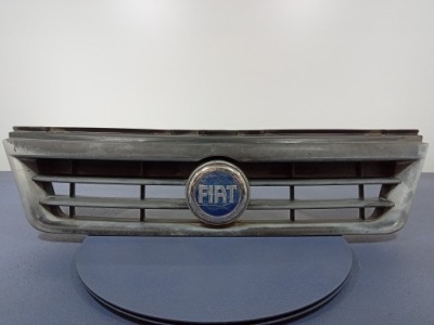 Fiat ducato ii рестайлинг  02-06 решётка радиатора решётка радиатора 132915801 фото №1