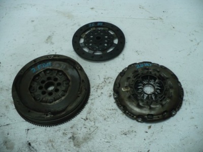 Зчеплення диск притиск двомасовий маховик qashqai 2.0dci m9r фото №1