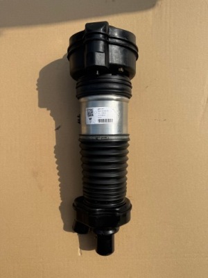 Амортизатор пневматический porsche cayenne 9y0616040e 2022 год фото №1