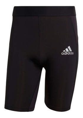 Spodenki Adidas Techfit