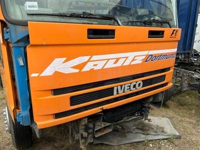 Капот решітка радіатора решітка радіатора iveco eurocargo фото №1