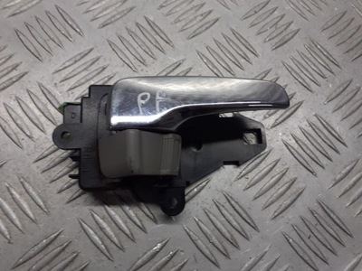 Ручка правая передняя внутренняя mitsubishi grandis 2.4 mn105360 фото №1