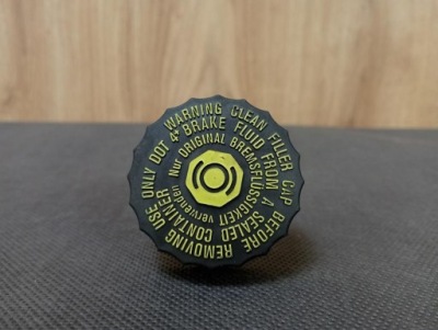 Mercedes b-klasa w246 кришка бачок рідина гальмівний a2024300014 фото №1